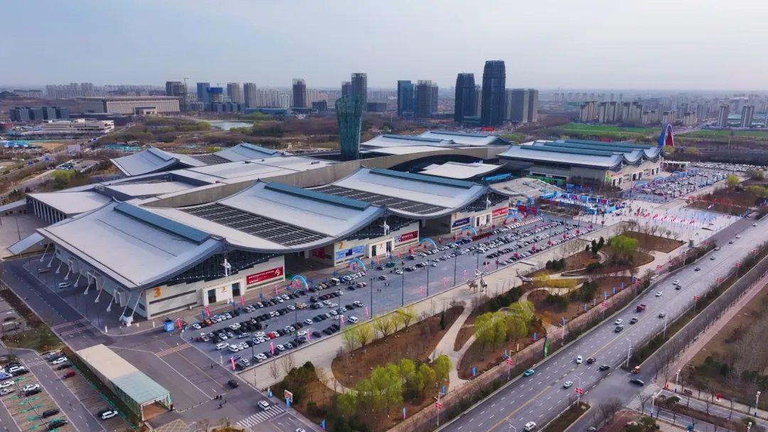 龍普股份攜2025戰(zhàn)略品類水箱參展2025HPE中國熱泵展，并為空氣能PK大舞臺提供優(yōu)質(zhì)水力模塊